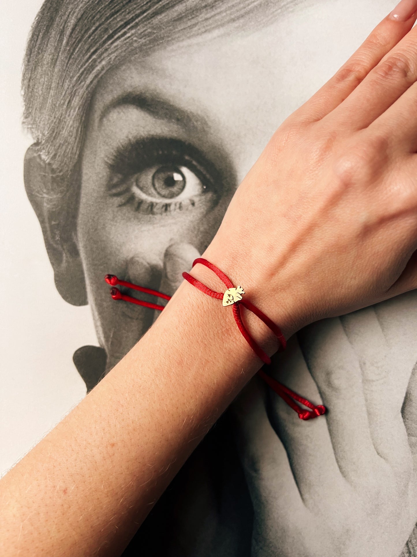 Akai Ito Bracelet
