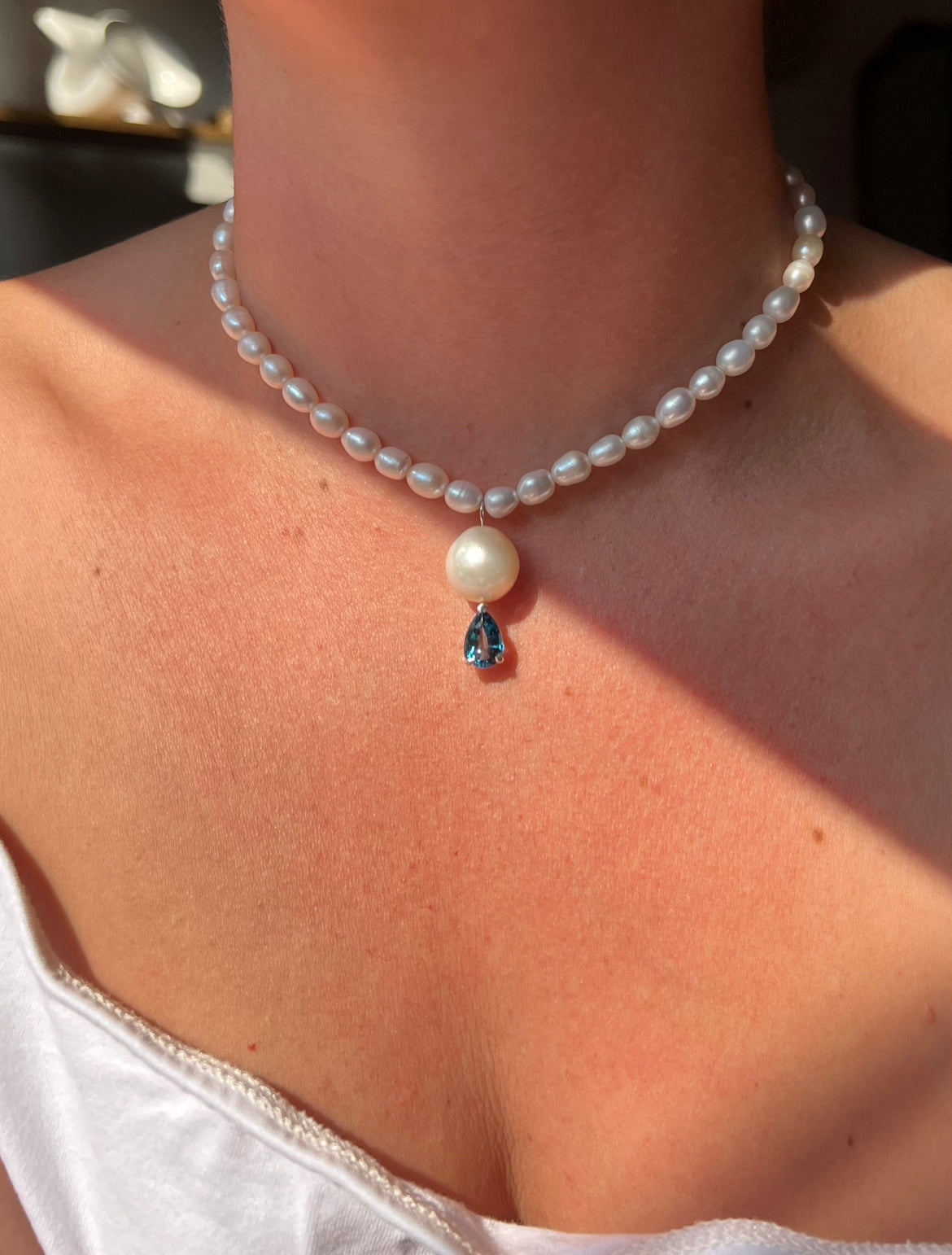 Venus Drop Choker