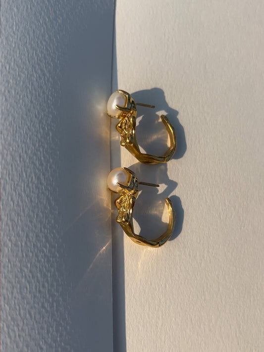 Venus Hoops Gold